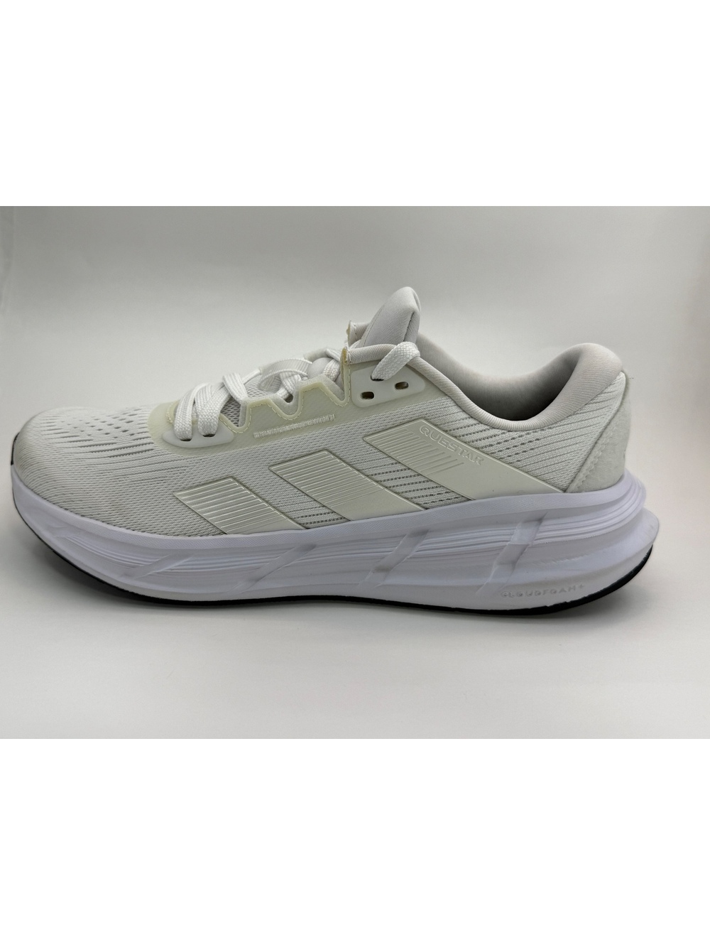 adidas Questar Men’s Size 9 White Running Shoes SN 0901310670 (sh3/0063)